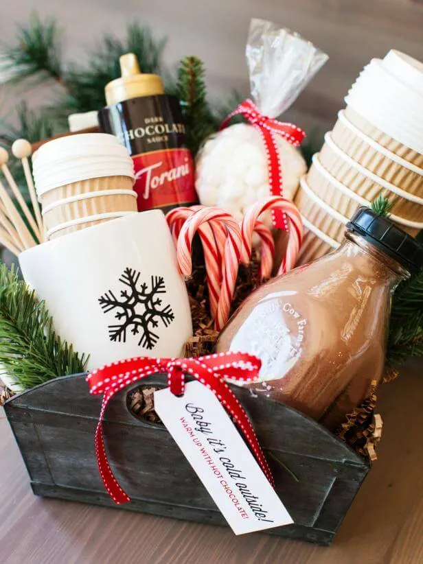 10 Best Holiday Gift Baskets for 2024: Perfect Presents for Everyone!