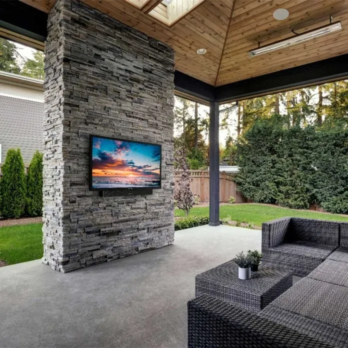 10 Best Outdoor Tv