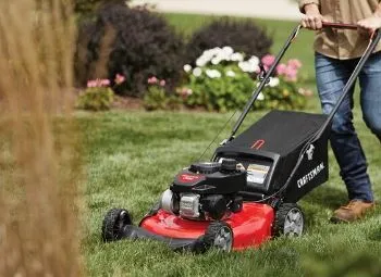 10 Best Push Mowers of 2024: Top Picks for Easy Lawn Maintenance