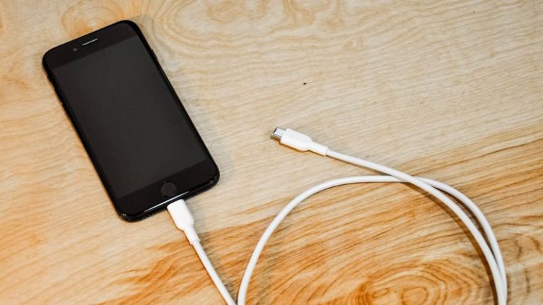 10 Best iPhone Lightning Cables: Top Picks for 2024