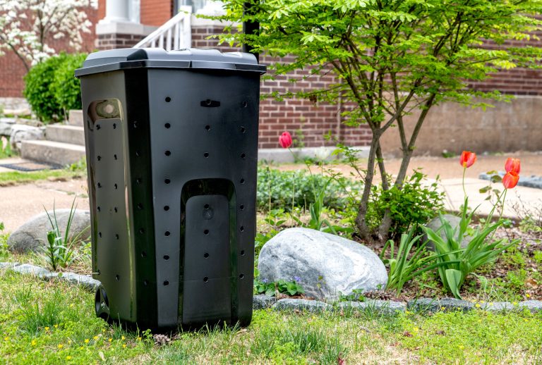 10 Best Composting Containers for Easy Waste Management in 2024