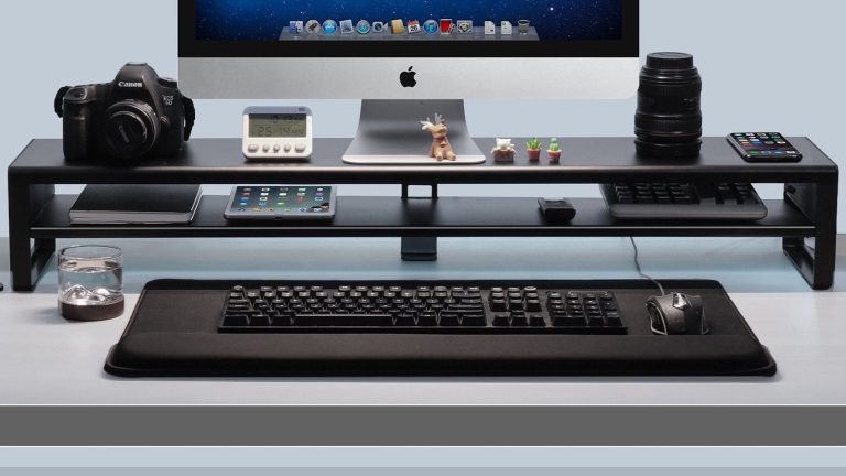 10 Best Office Gadgets for 2024: Elevate Your Workspace Efficiency!