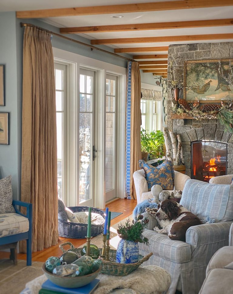 Best Drapes for Living Room: Top Picks for 2024 to Enhance Your Space