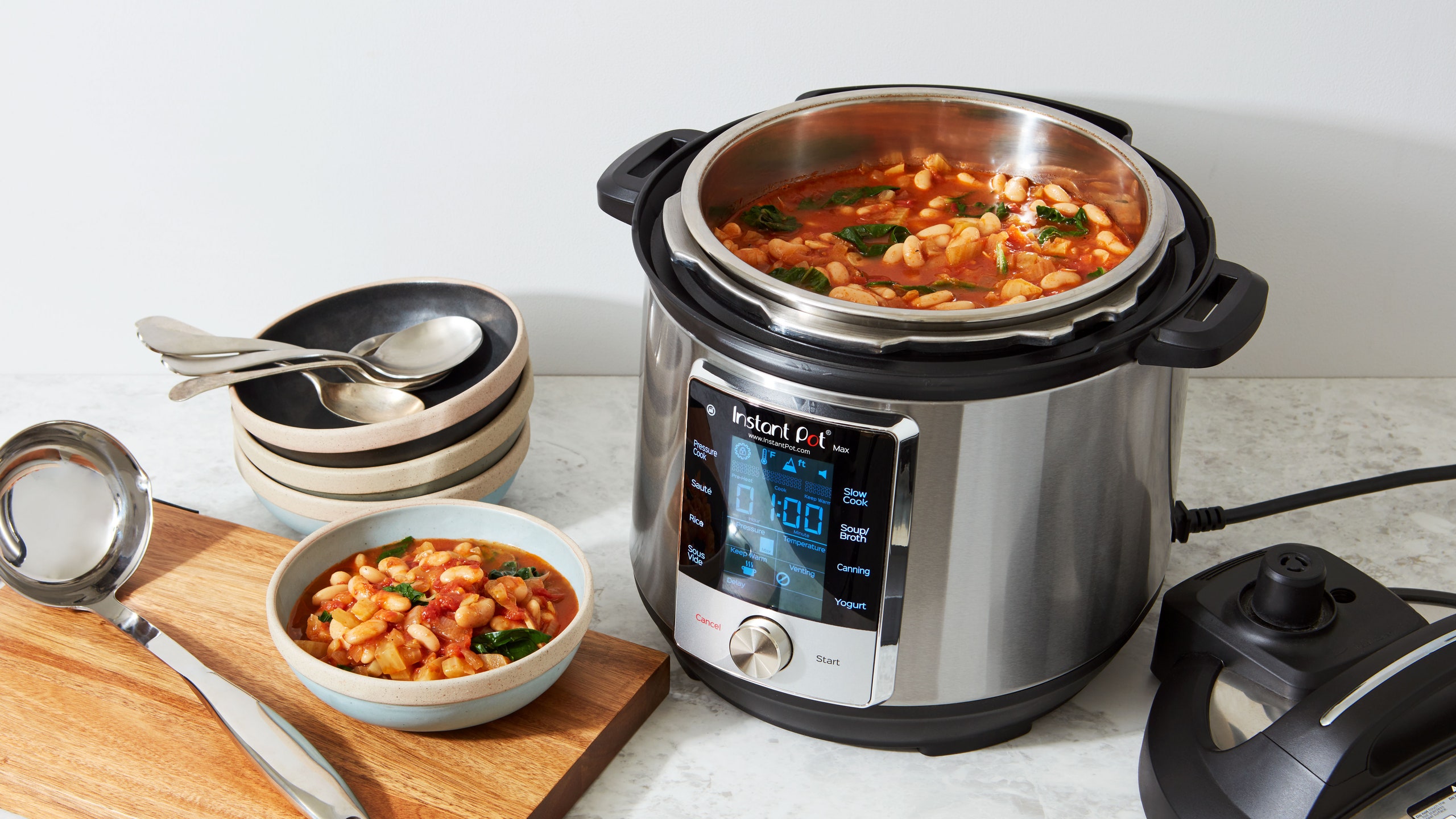 Instant Pot Buying Guide: Find Your Perfect Pressure Cooker Today!