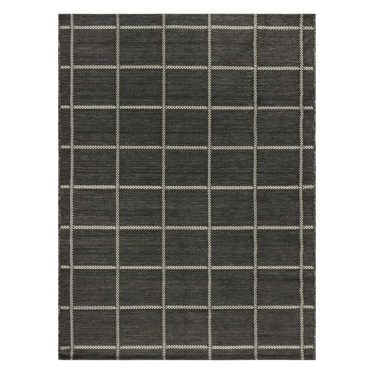 10 Best Checkered Rugs to Elevate Your Home in 2024