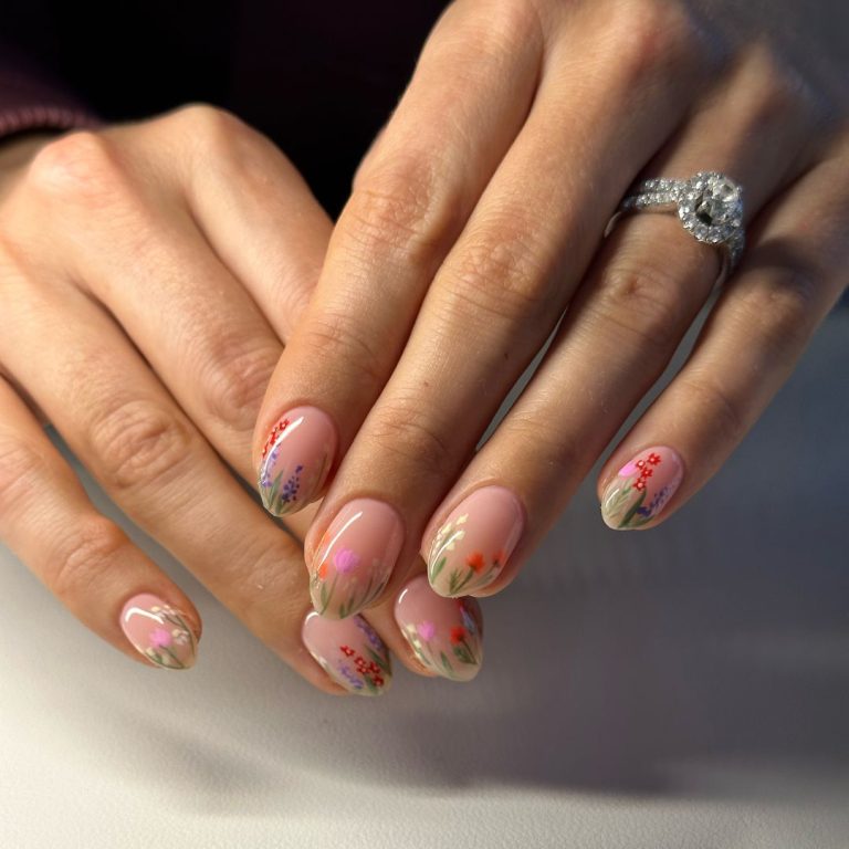 10 Best Flower Nail Designs for 2024: Trendy and Stunning Styles!