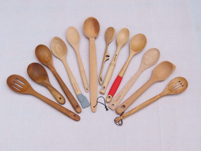 Best Wood for Cooking Utensils: Top Choices for 2024