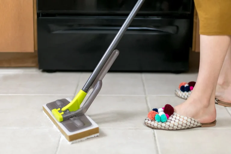 Best Mops for Floors: Top Picks for 2024’s Cleanest Home Solutions