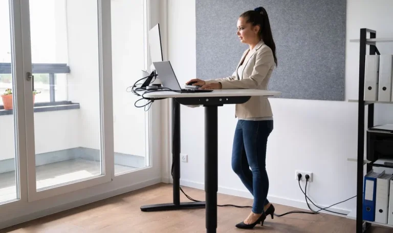 Best Reddit Standing Desk: Top Picks for 2024’s Best Ergonomic Solutions