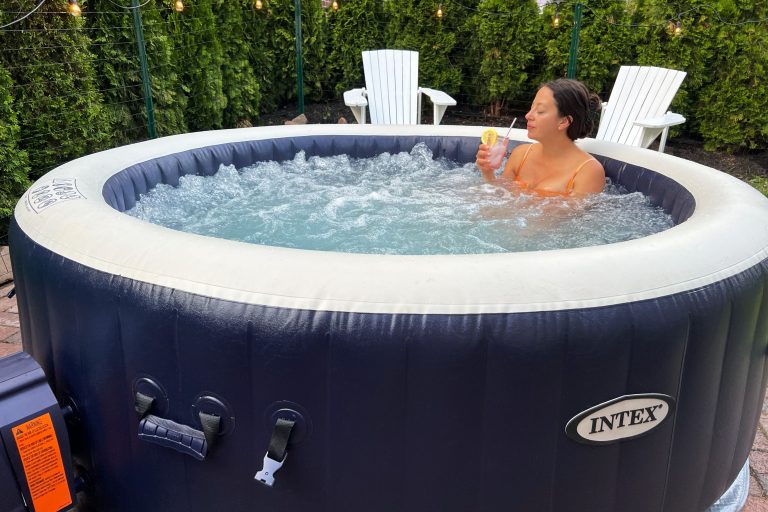 10 Best Hot Tubs: Consumer Reports for the Best Models of 2024