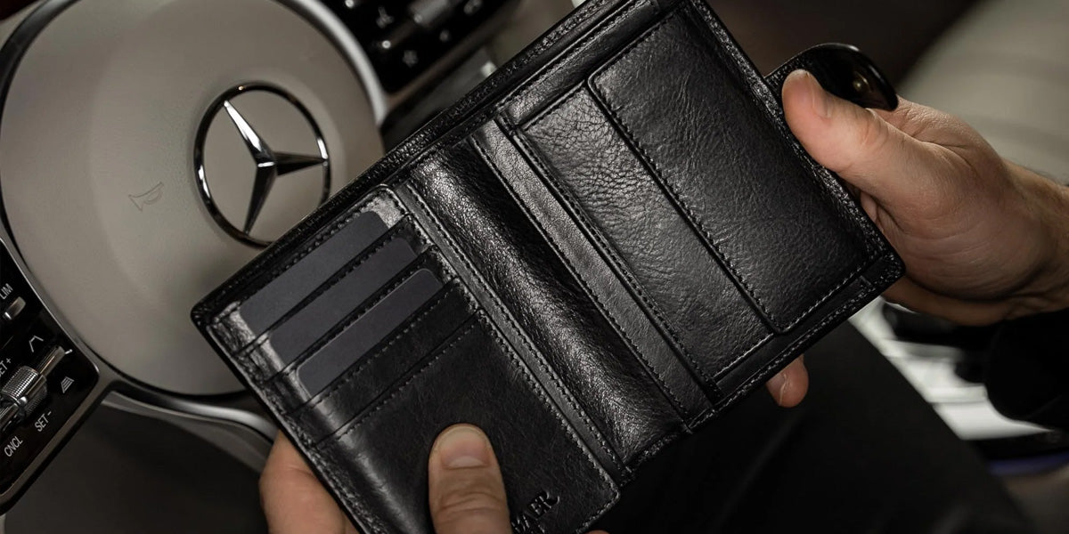 Men’s Wallet Buying Guide: Essential Tips for Choosing the Perfect Wallet