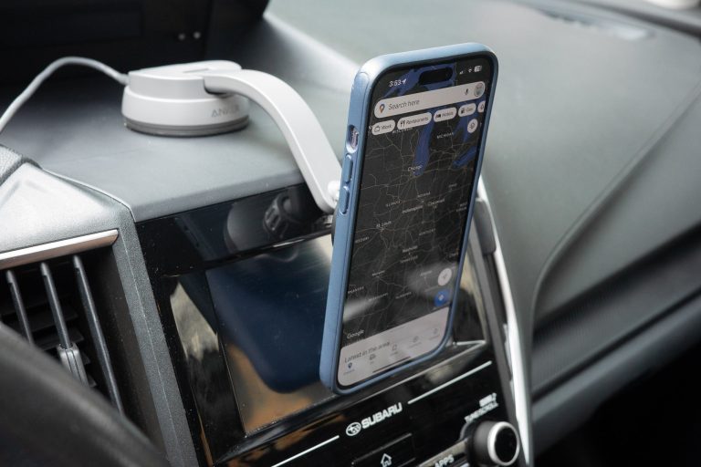 10 Best iPhone Vehicle Mounts for 2024: Top Picks for Safe Driving