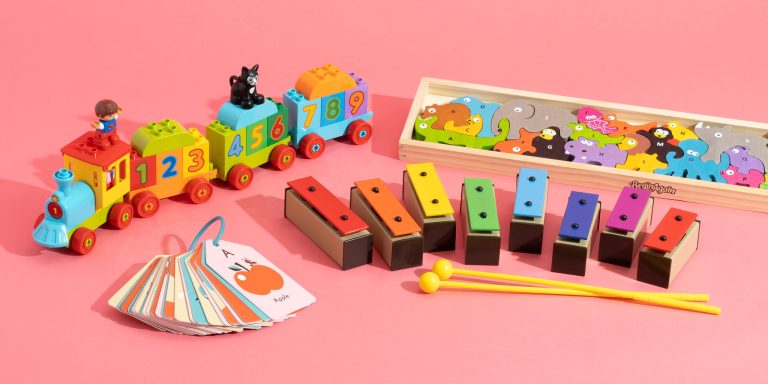 10 Best Toys for 2-Year-Olds: Top Picks for 2024