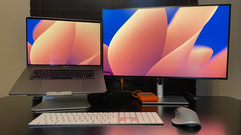 Best Displays for Mac: Top Choices for 2024 You Can’t Miss