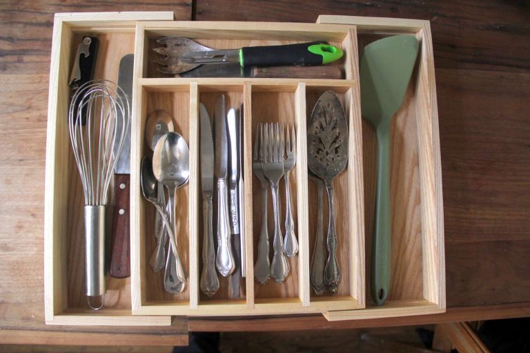 Best Wood for Utensils: Top Choices for 2024’s Kitchen Essentials