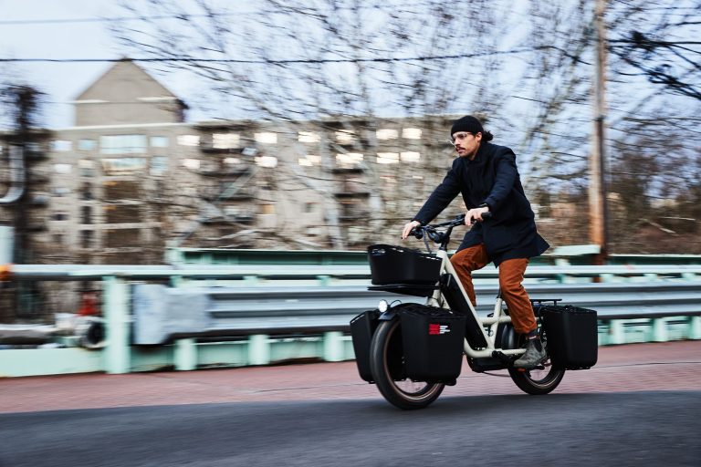 10 Best Commuter Bikes for 2024: Top Choices for Effortless Travel