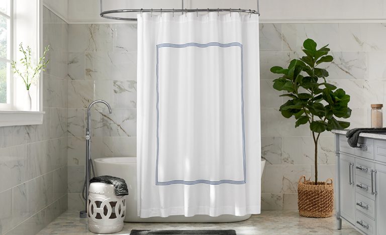 Shower Curtain Buying Guide: Choose the Perfect Style for Your Bathroom