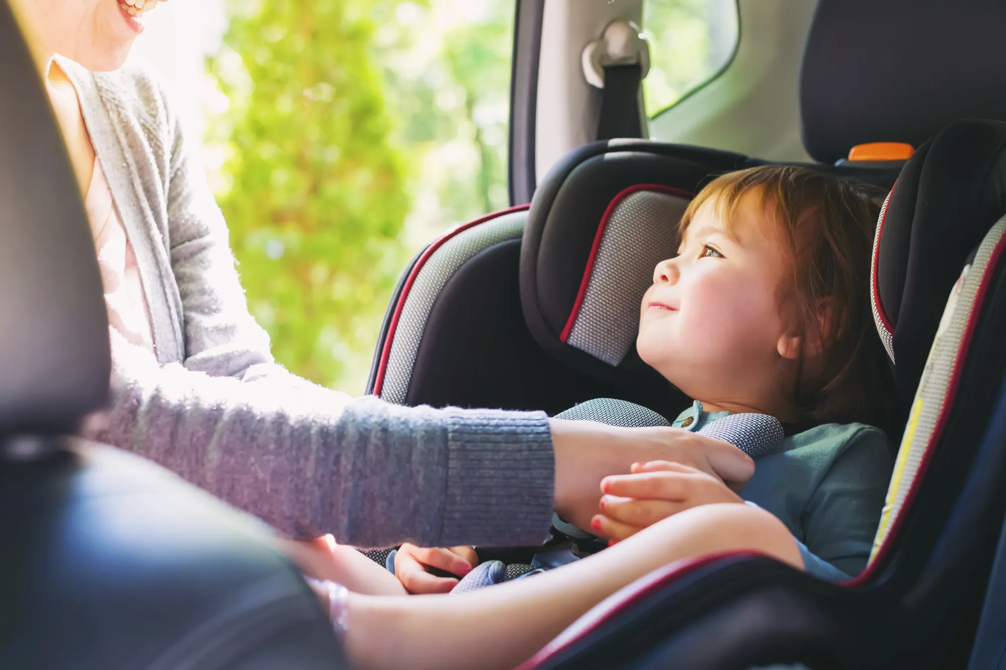 Travel Car Seat Buying Guide: Essential Tips for Safe Journeys