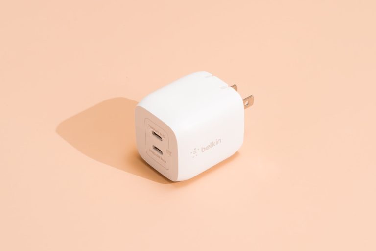 10 Best Car Chargers for iPhone in 2024: Top Picks for Fast Charging