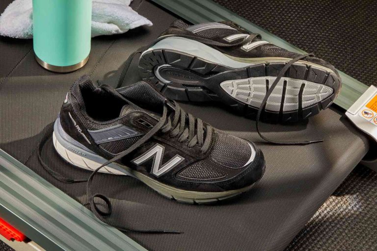 Best Walking Shoes for Long-Distance on Concrete: Top Picks for 2024