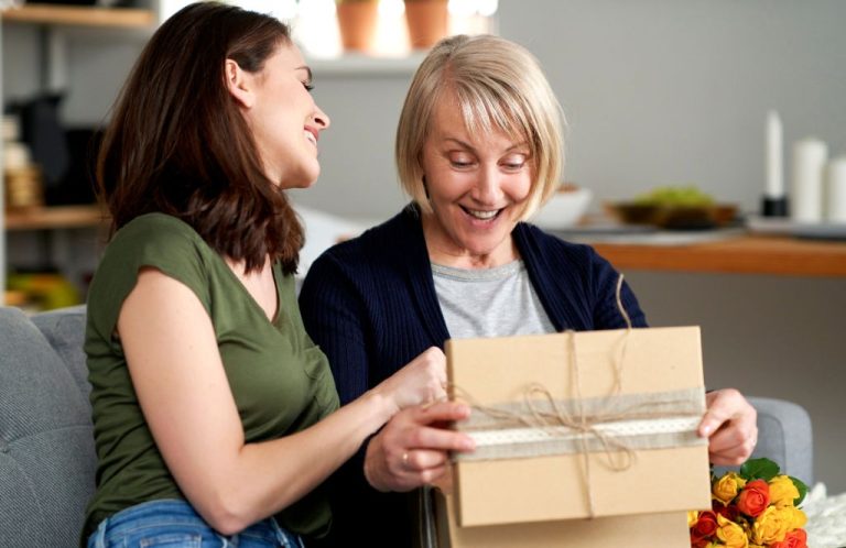 10 Best Retirement Gifts for Women: Top Picks for 2024