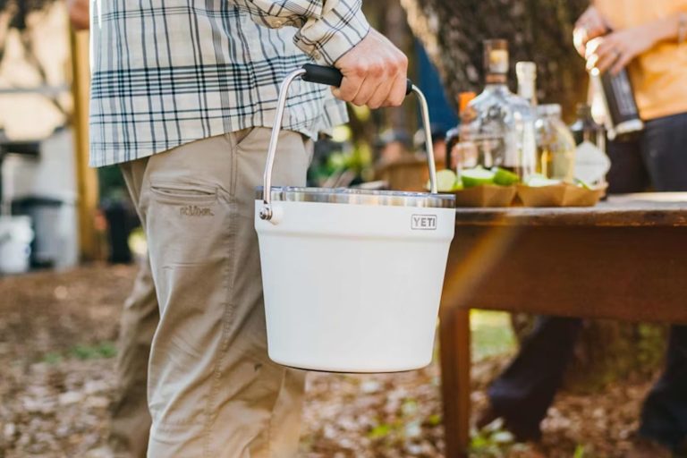 Best Ice Bucket: Top Picks for 2024 to Keep Your Drinks Chilled!